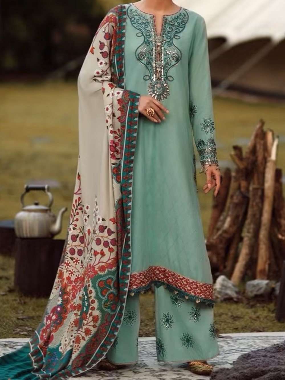 Ethnic Pakistani Suit
